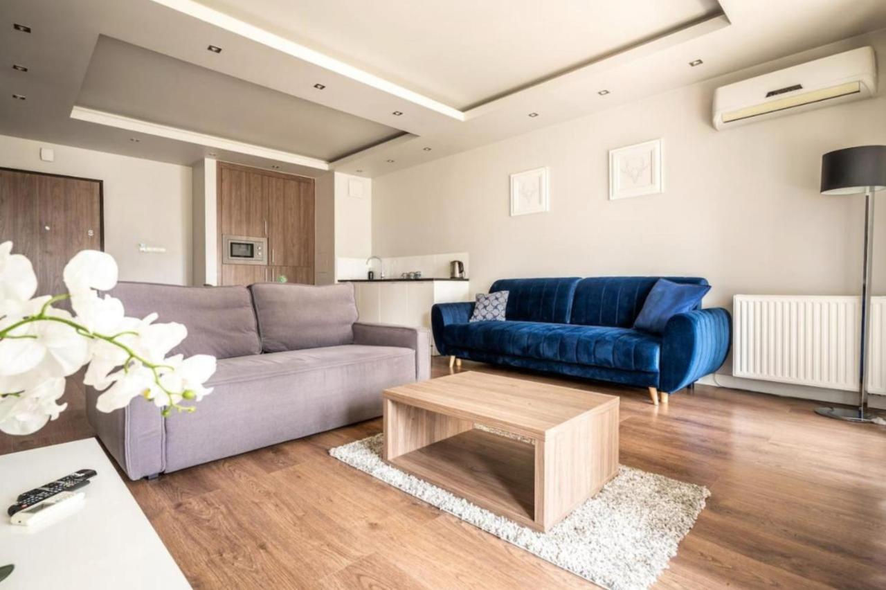 Golden Warsaw: Luxury In Browary Warszawskie Butas